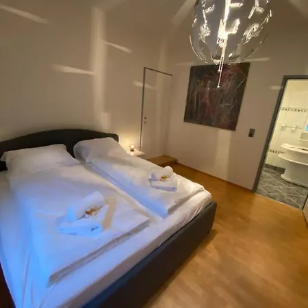 Urban Living - 4 Self Check-in * Graz